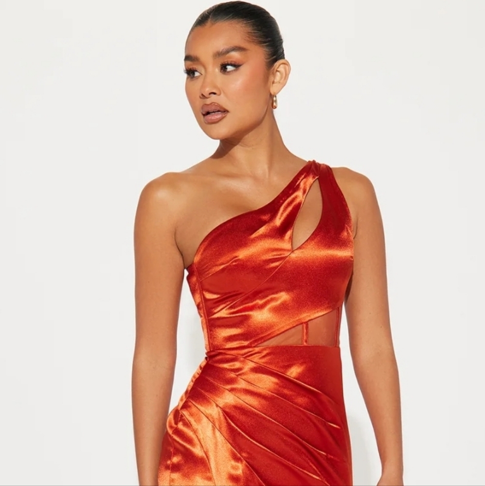 Fashion Nova Orange Asymmetrical Pleated One Shoulder Dress